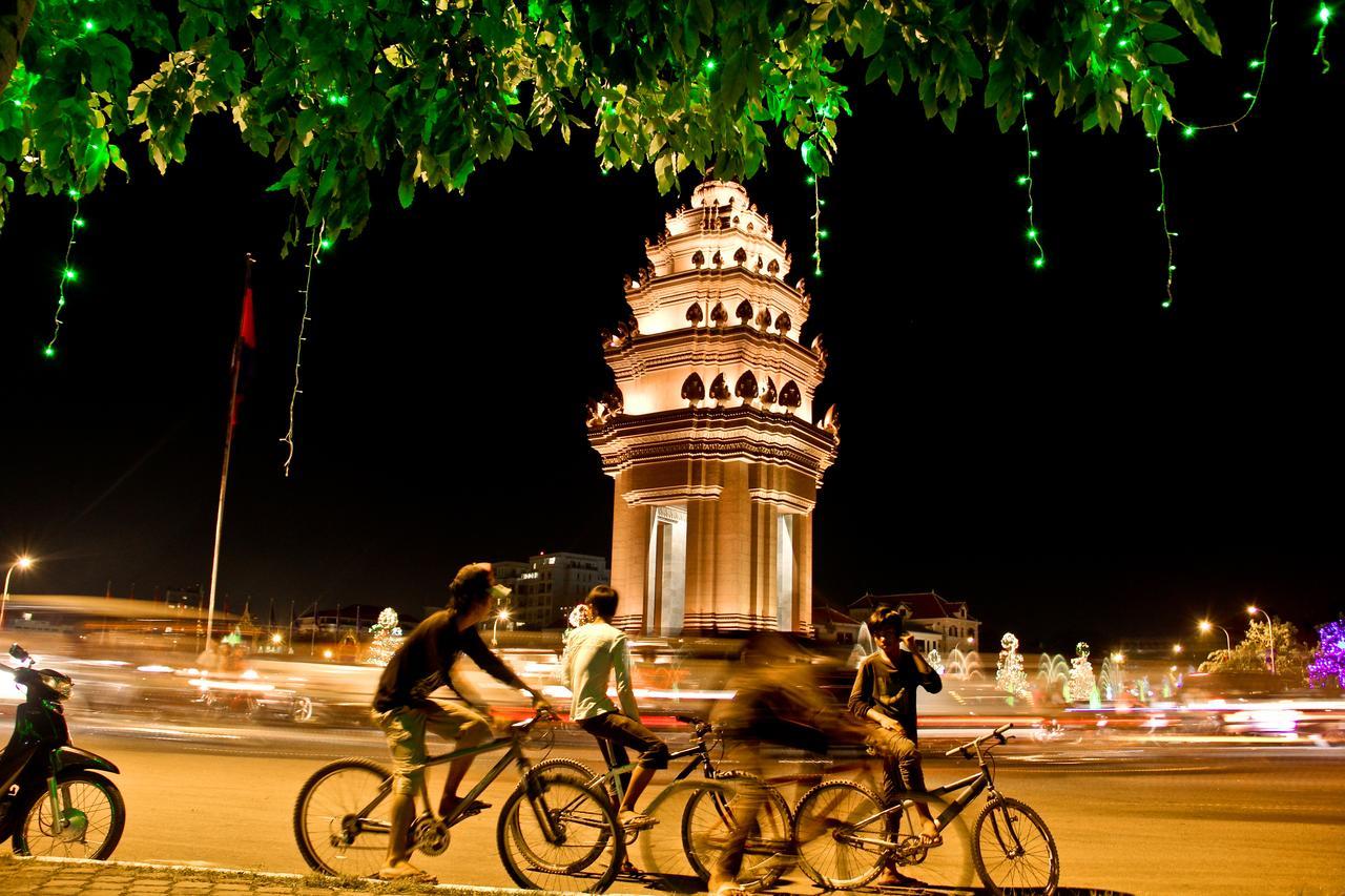 Sky Apartments Riverside - 50M To Royal Palace Phnom Penh Exterior foto