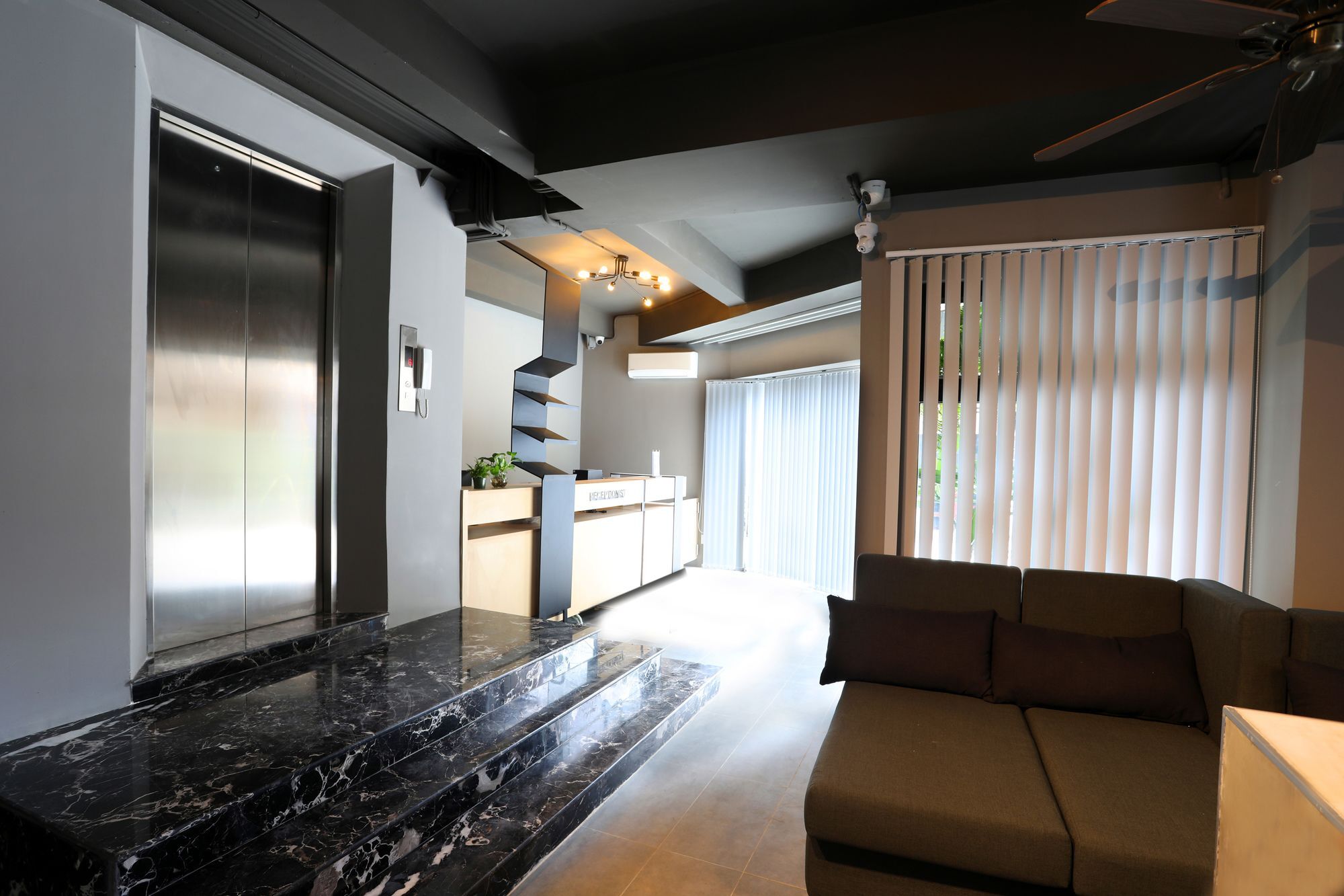 Sky Apartments Riverside - 50M To Royal Palace Phnom Penh Exterior foto